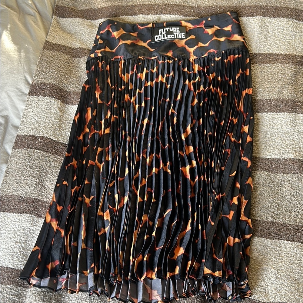 Chic Black and Orange Midi-Length A-Line Skirt